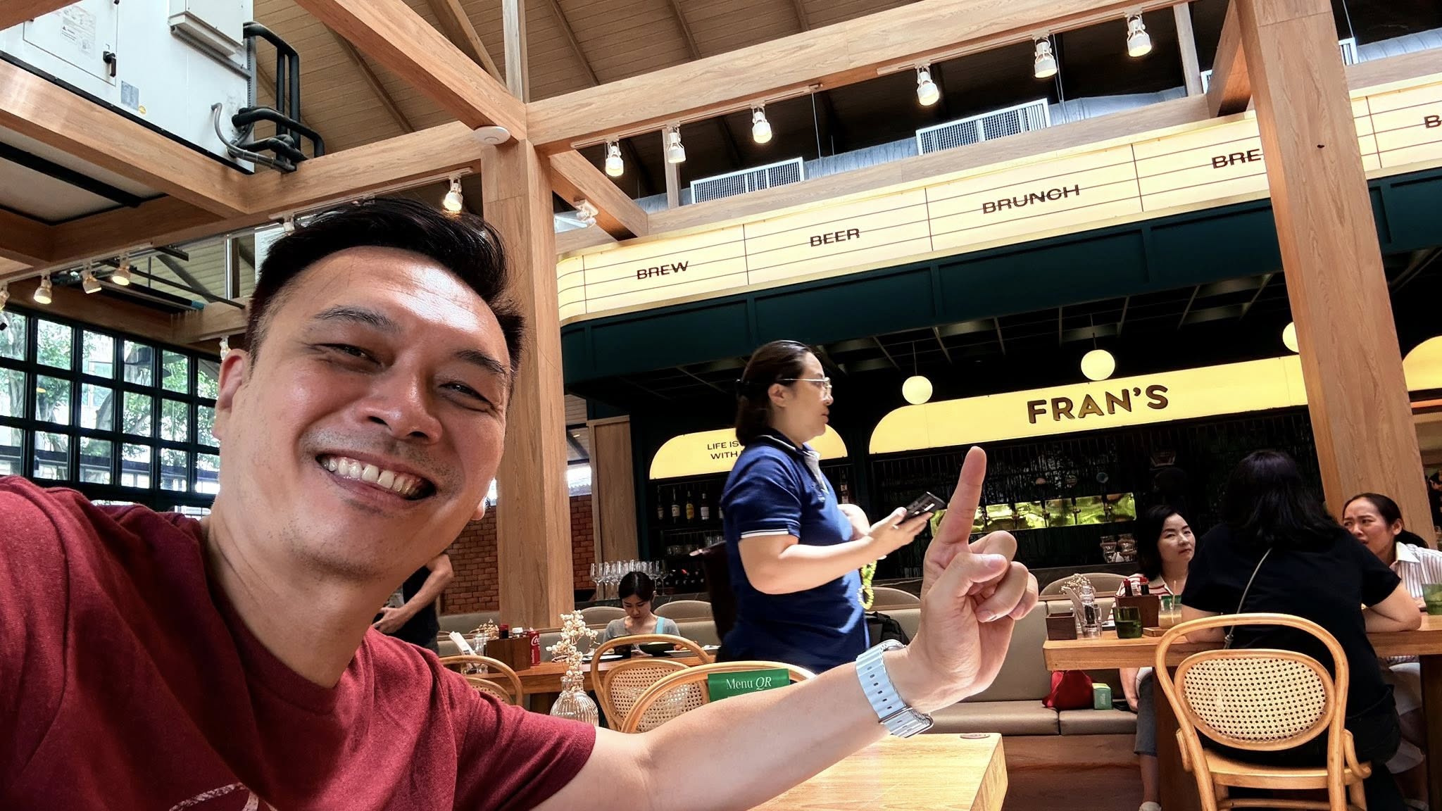 醬叔叔於清邁 Fran's 餐廳實踐人類圖情緒內在權威心得：顯示生產者的 10 年觀察